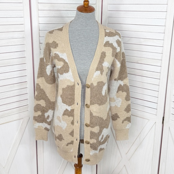 Lucky Brand Sweaters - Lucky Brand Dessert Camo V‎ Neck Long Cardigan Sweater Tan Cream Small